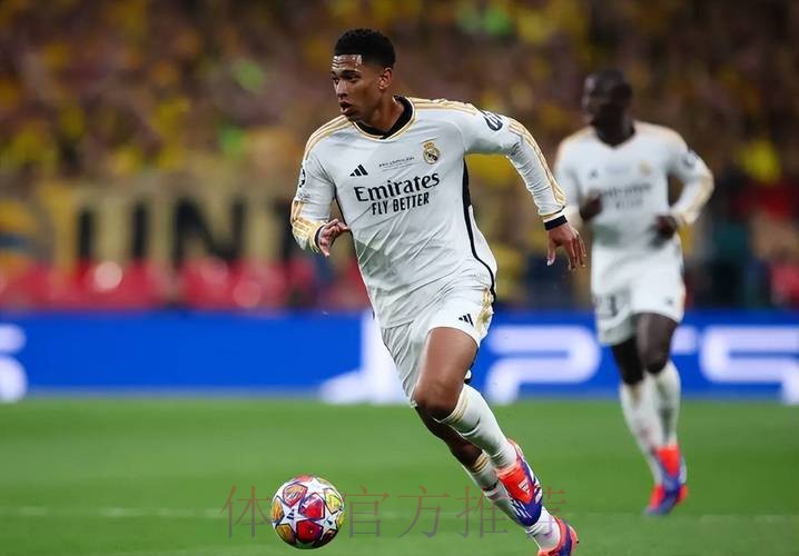 瓜帅:贝林厄姆影响力巨大 皇马与上季是不同的队 瓜帅:贝林厄姆影响力巨大 皇马与上季是不同的队